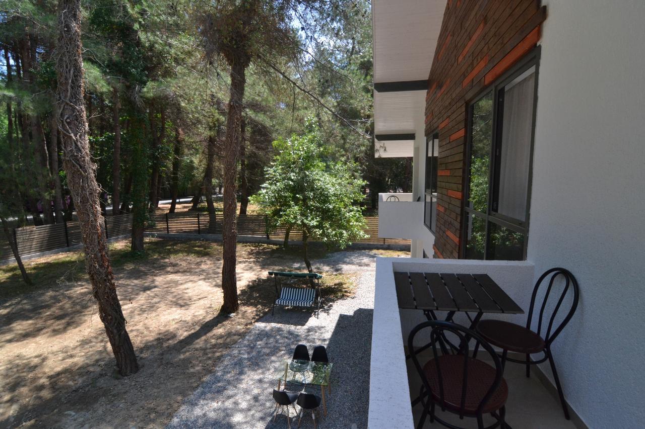 Hotel Apra Pizunda Exterior photo